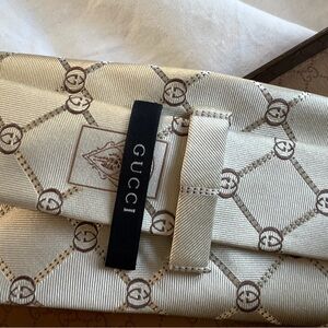 Gucci Brown Box with White Logo